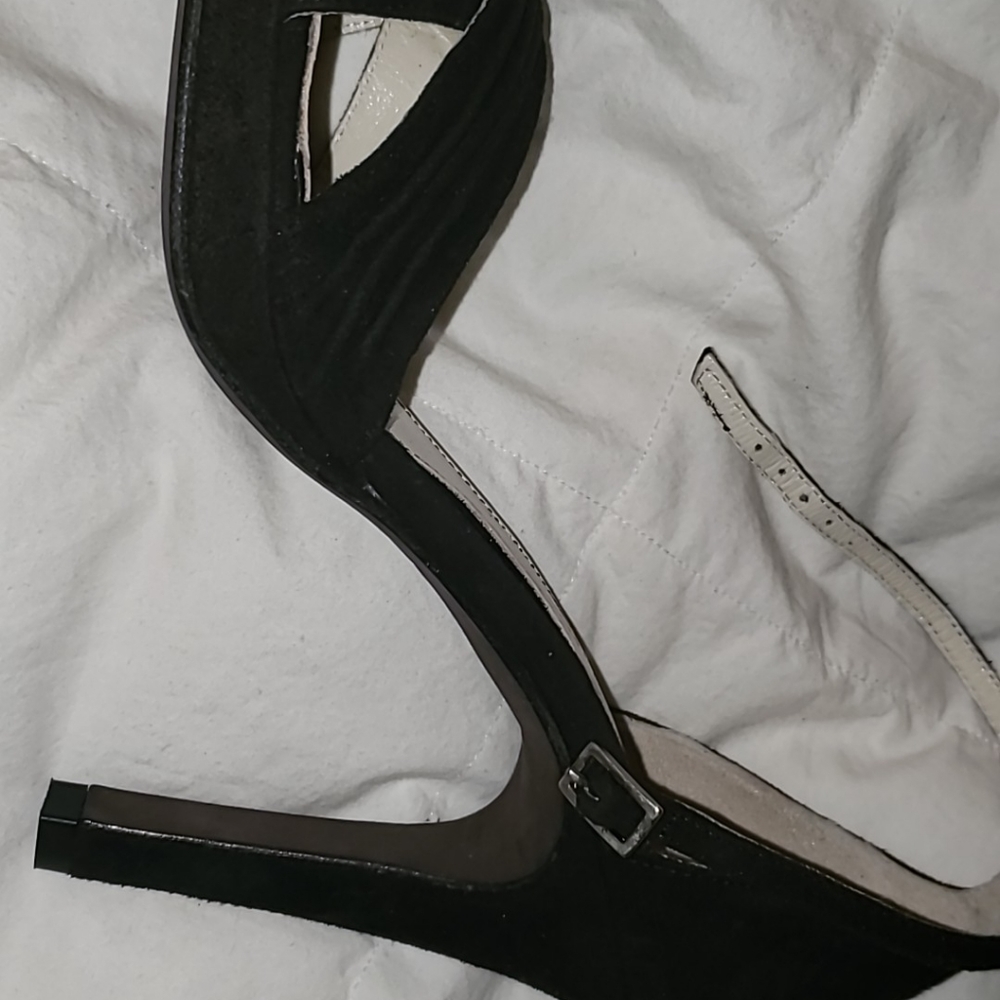 Women's shoes